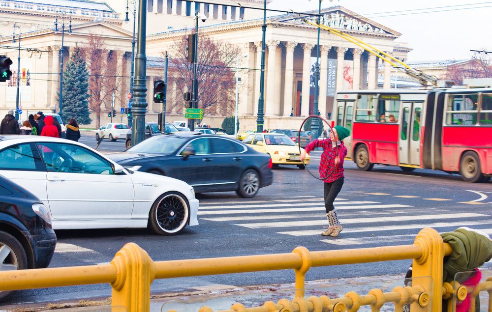 Light Moment at the Traffic Junction