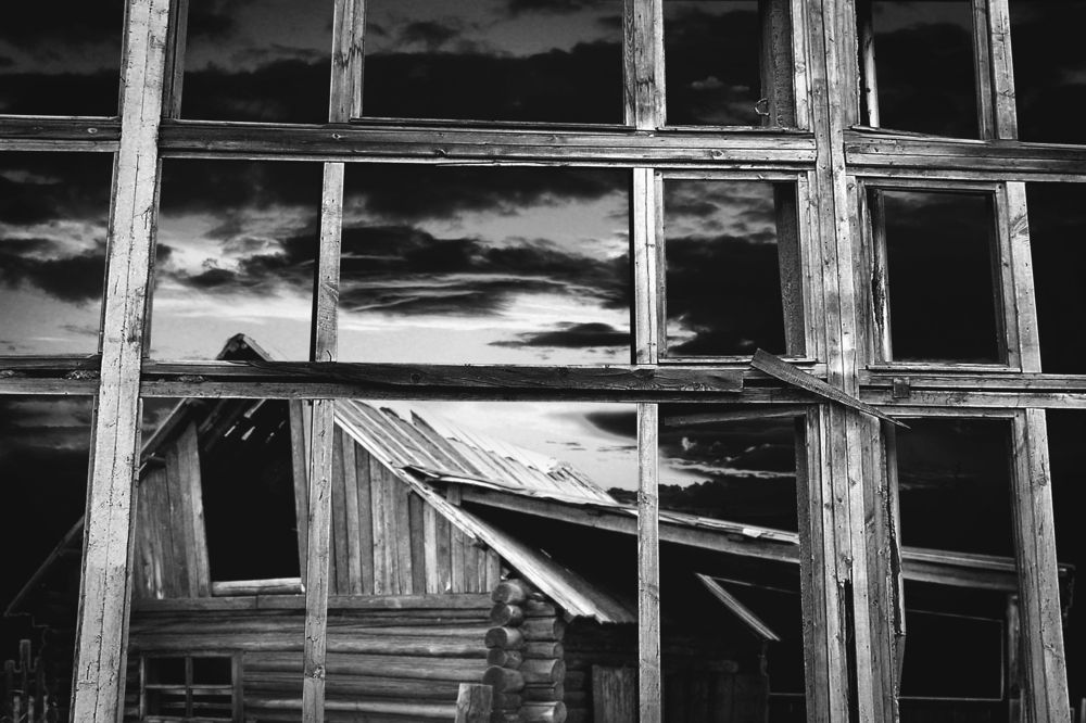 Мир хижинам...