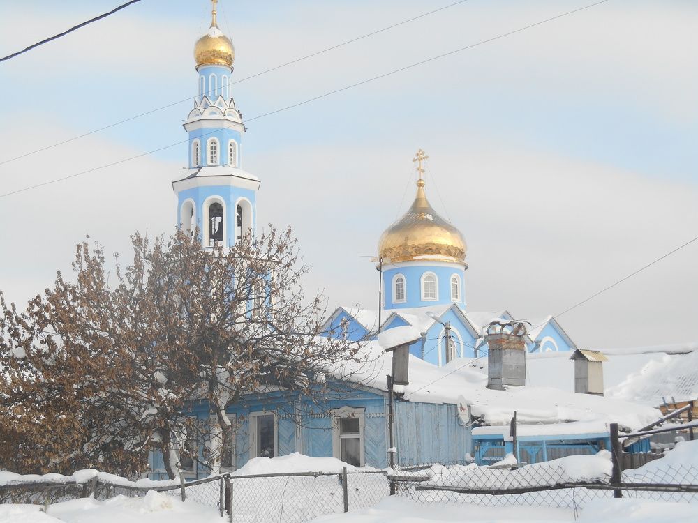 Церковь. Утро зимнее.
