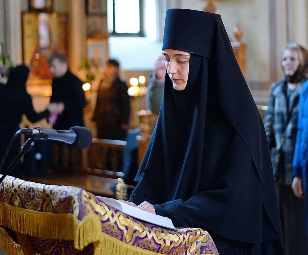 Молодая инокиня.