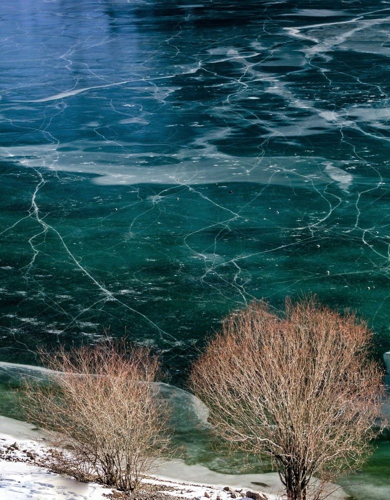 Зимнее озеро