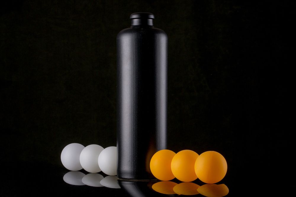 Натюрморт с отражением