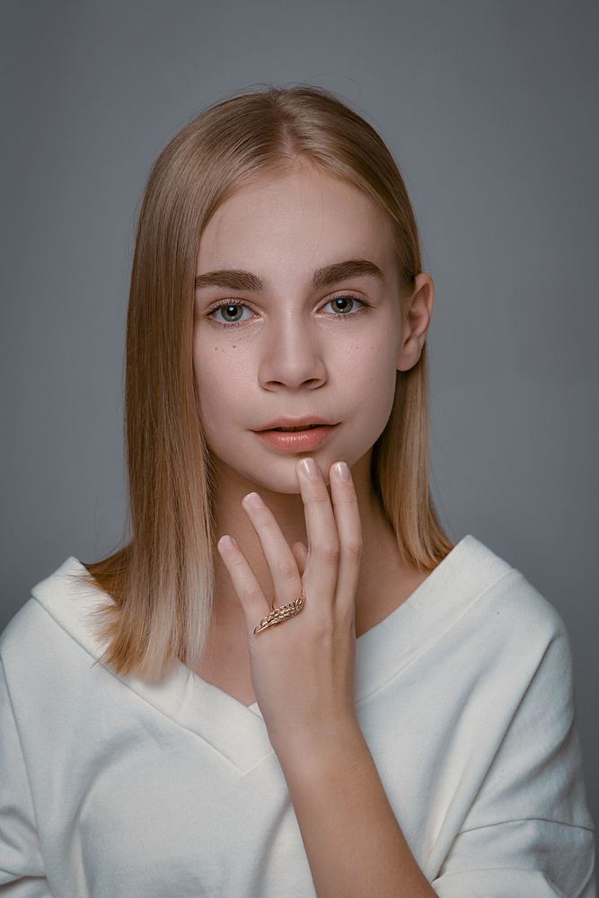 портрет девушки