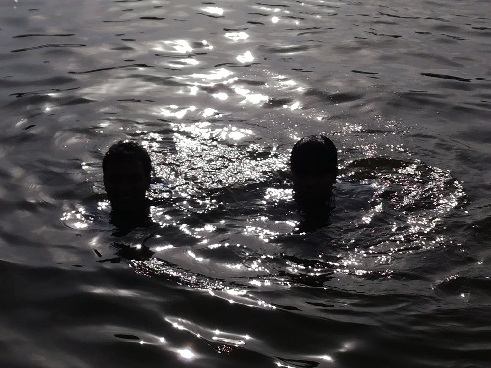 WAVE OF WATER & SUNLIGHT