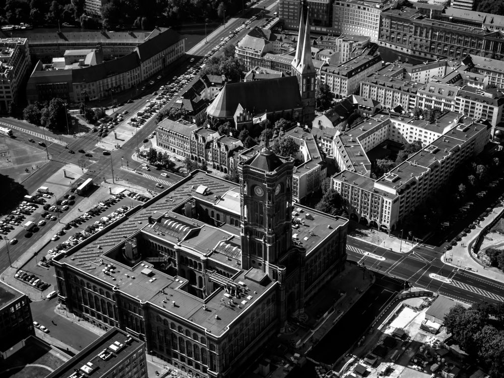 Rathaus und Nikolaikirche