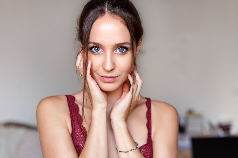 Blue eyes of Lorenza