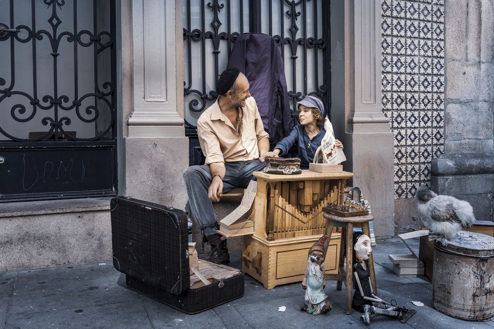 the player, the k8id and the rooster