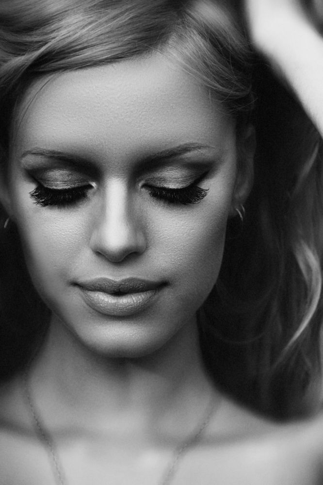 Так и хочется удивить ее взгляд..