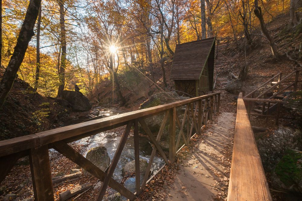 Обратная сторона Джур-Джур