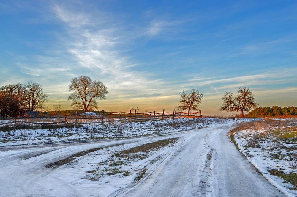 На краю села