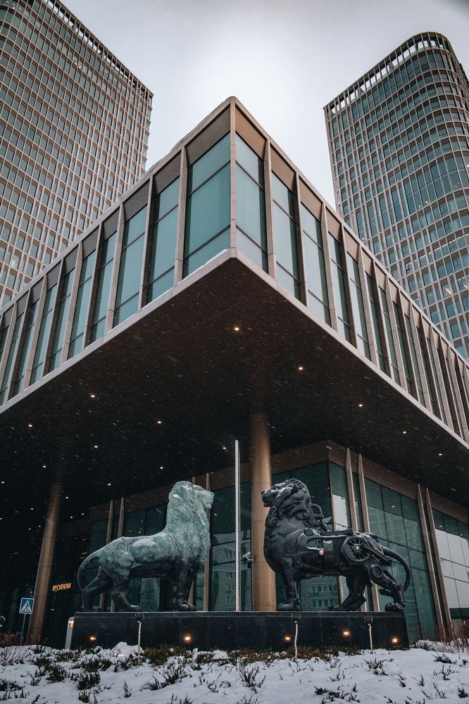 Стражи Talan Towers