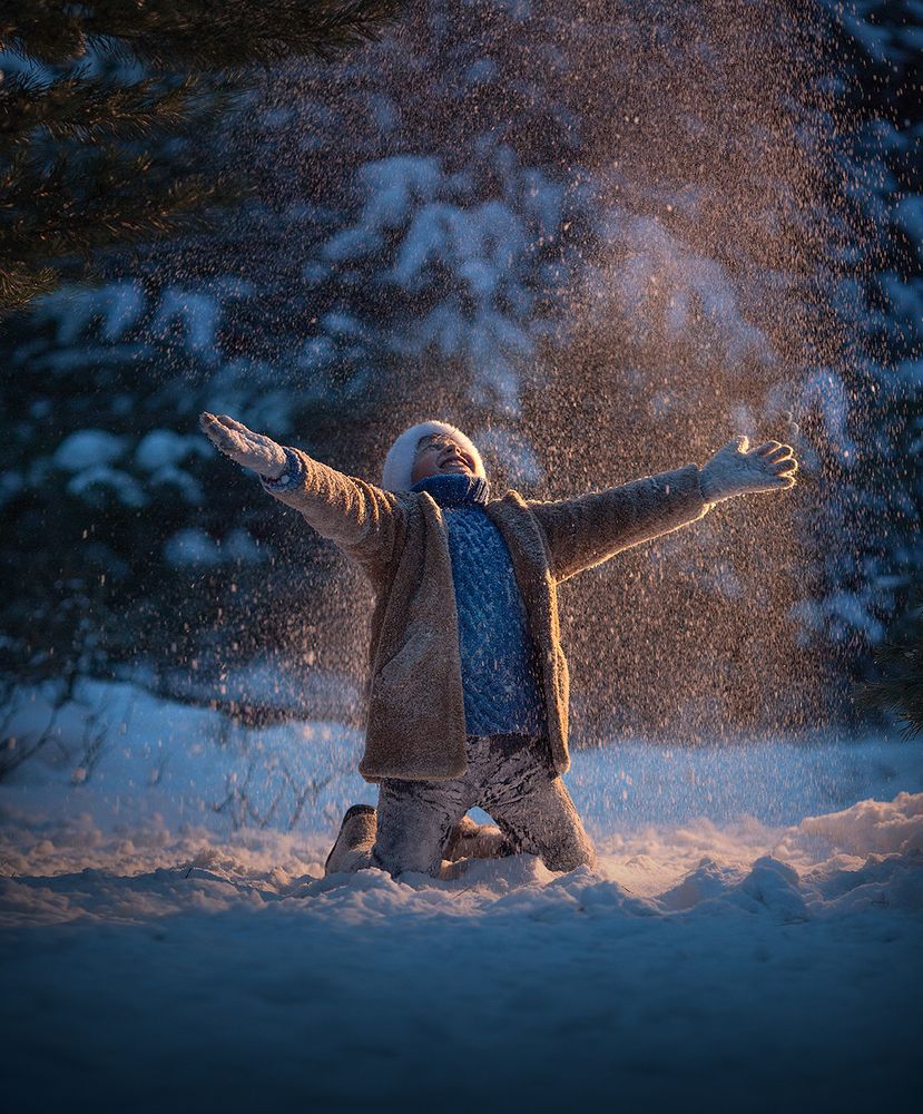 Как мало детям нужно для счастья...)