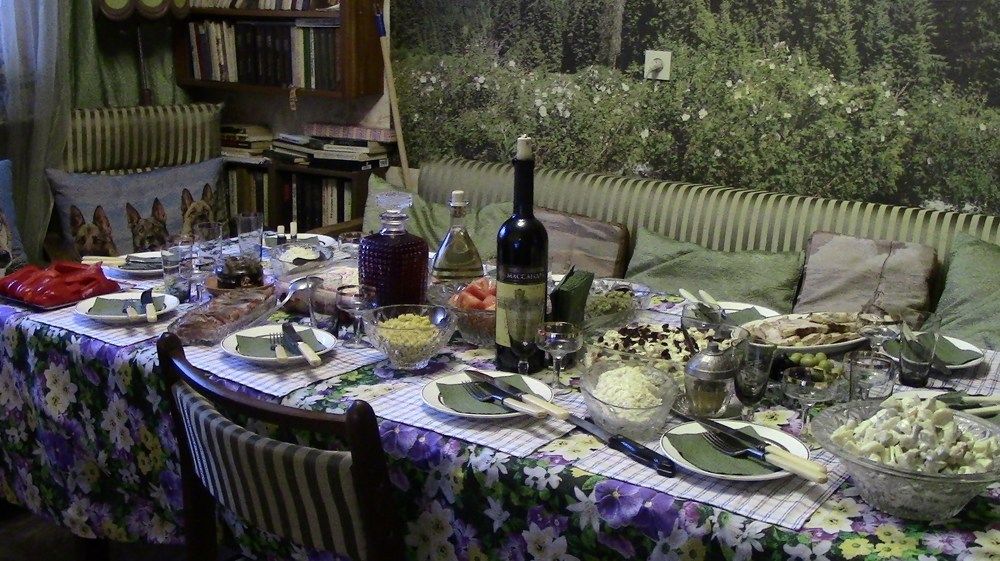 Новогодний стол.