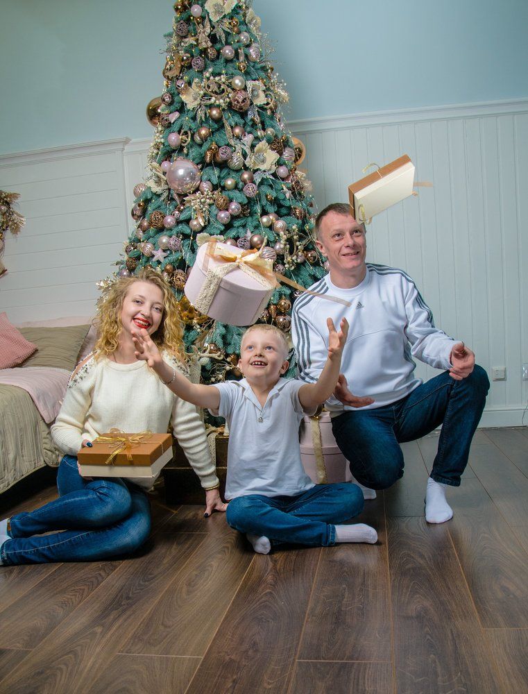 Кому подарок?