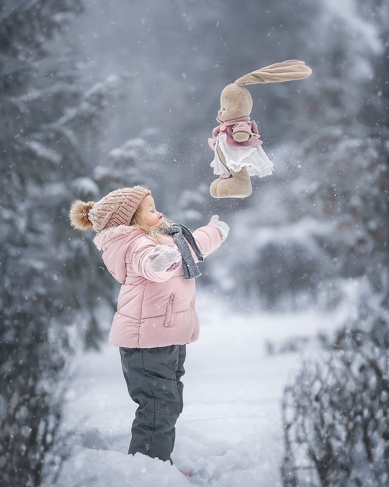 Две зайки на прогулке :)