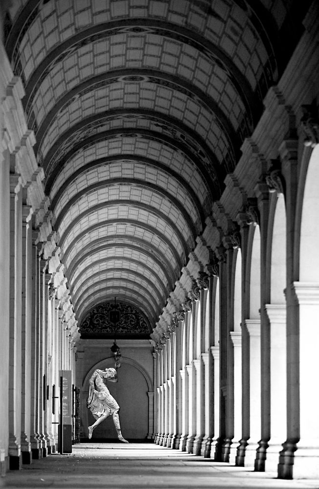 Под тяжестью времени