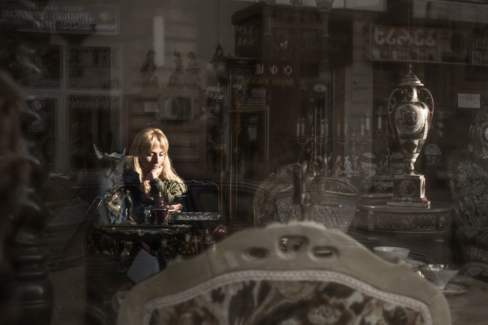 «За витриной»