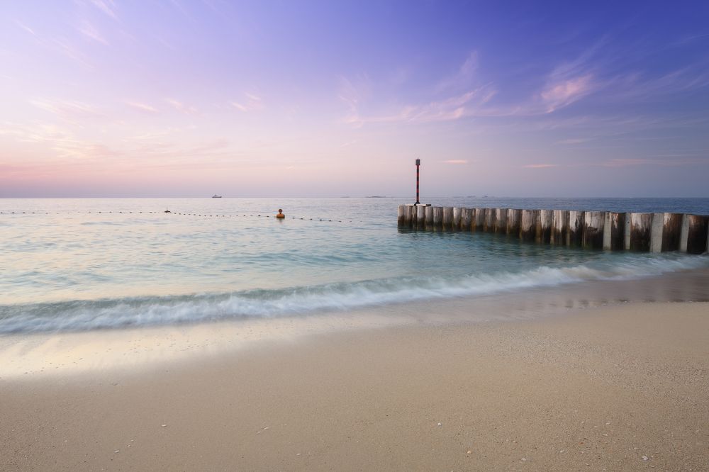 Закат на пляже Dubai Kite Beach