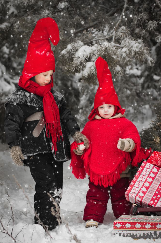Маленькие помощники Деда Мороза