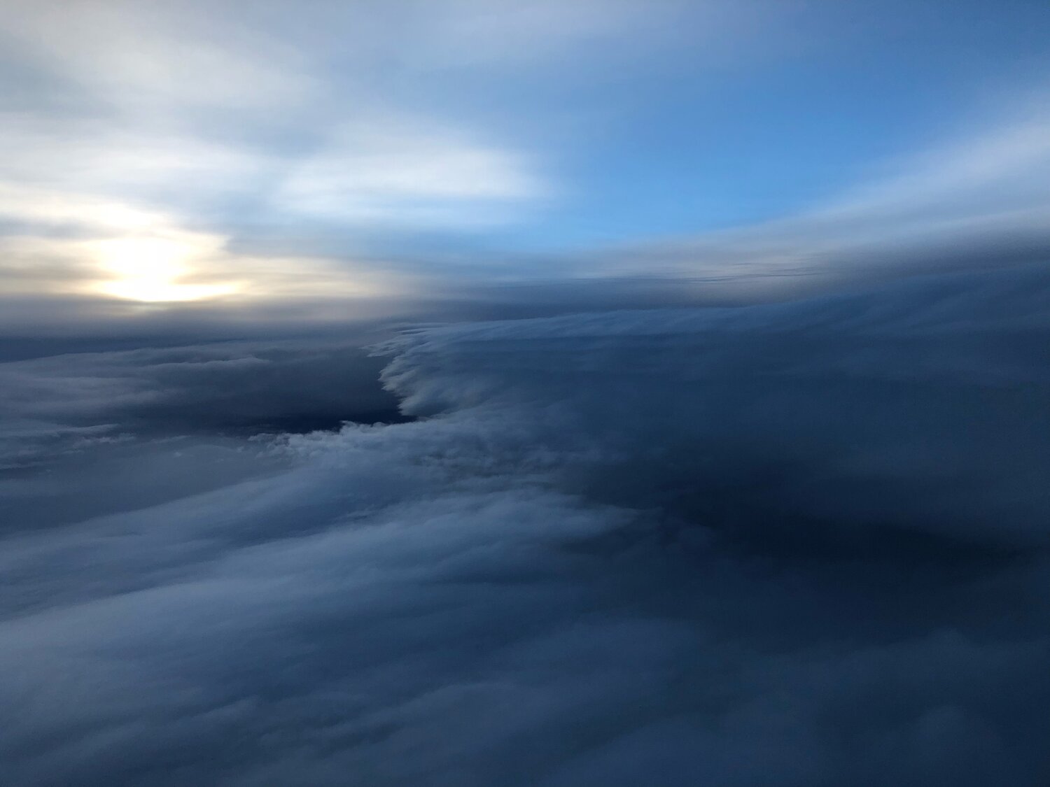 Лавина в облаках (Cloud avalanche)