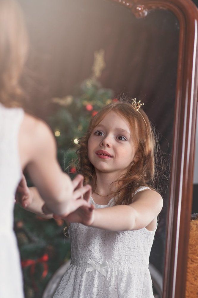 Маруся в Зазеркалье