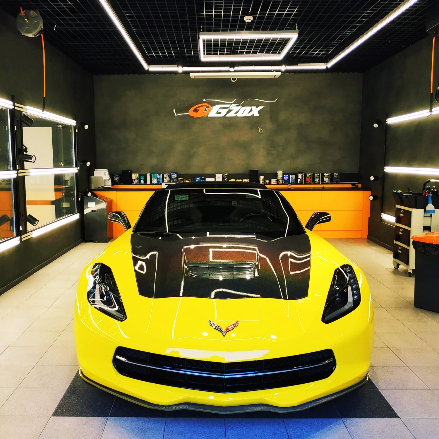 yellow lightning