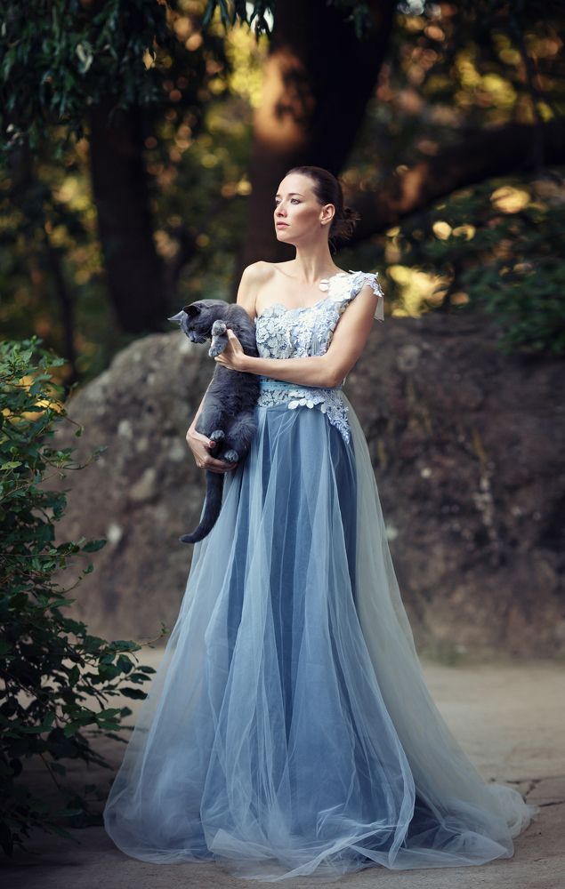 Девушка с котомкой