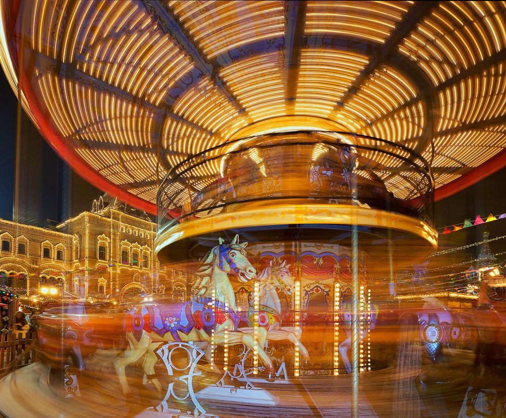 карусель...лошадка...