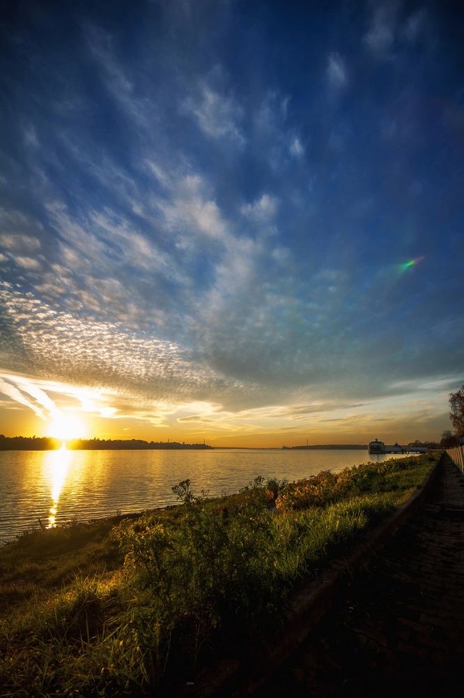 Набережная р. Волги в Костроме