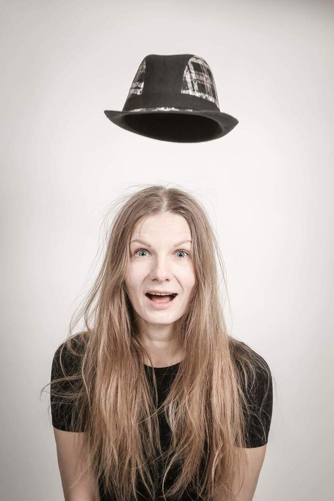 Аня и шляпа