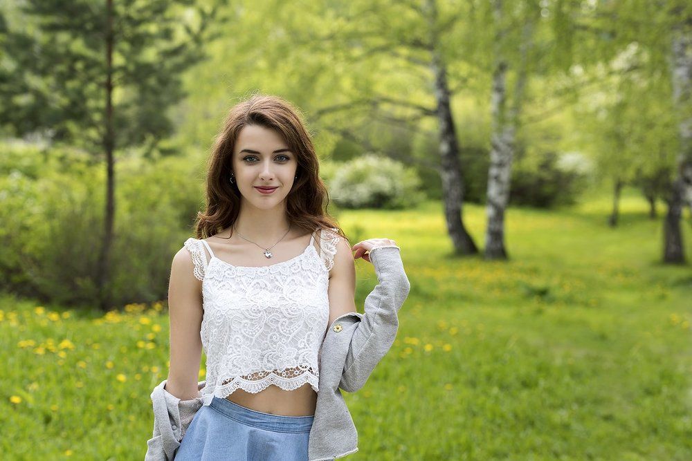 Девушка и весна