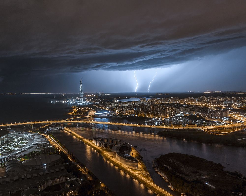 Гроза в городе