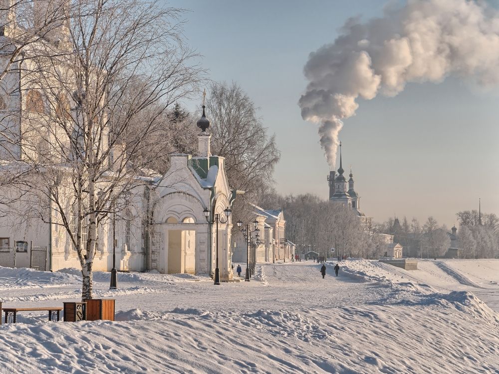 Набережная городка