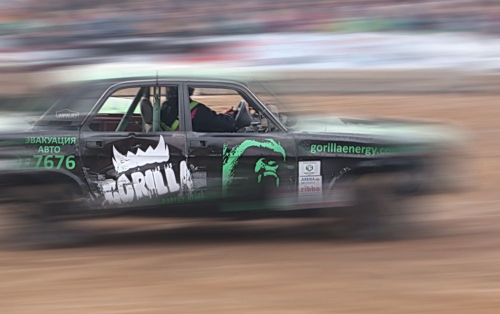 На скорости