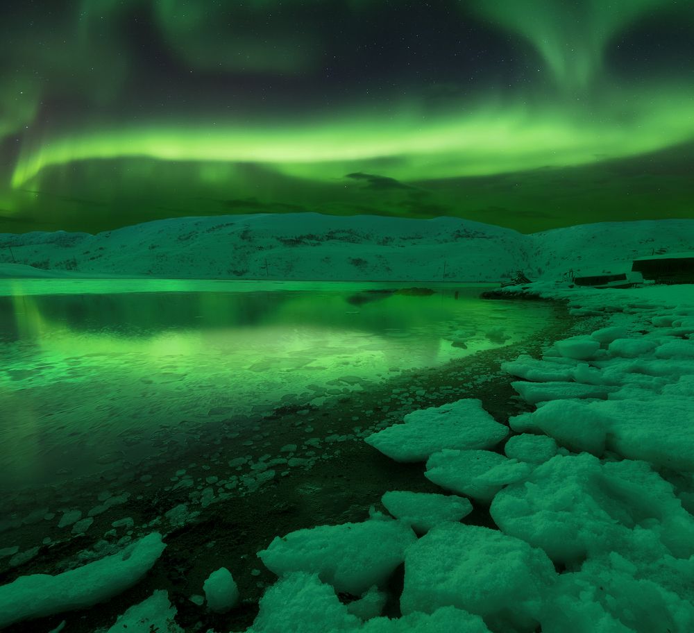 Under the lights of Aurora