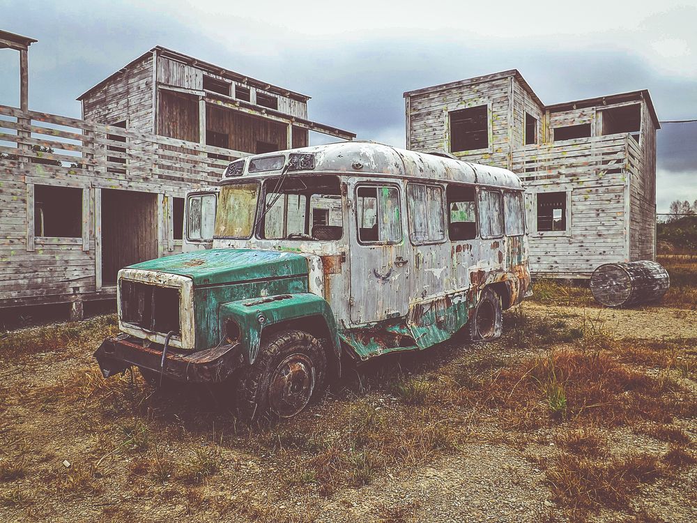 Старенький КАвЗ - 3976