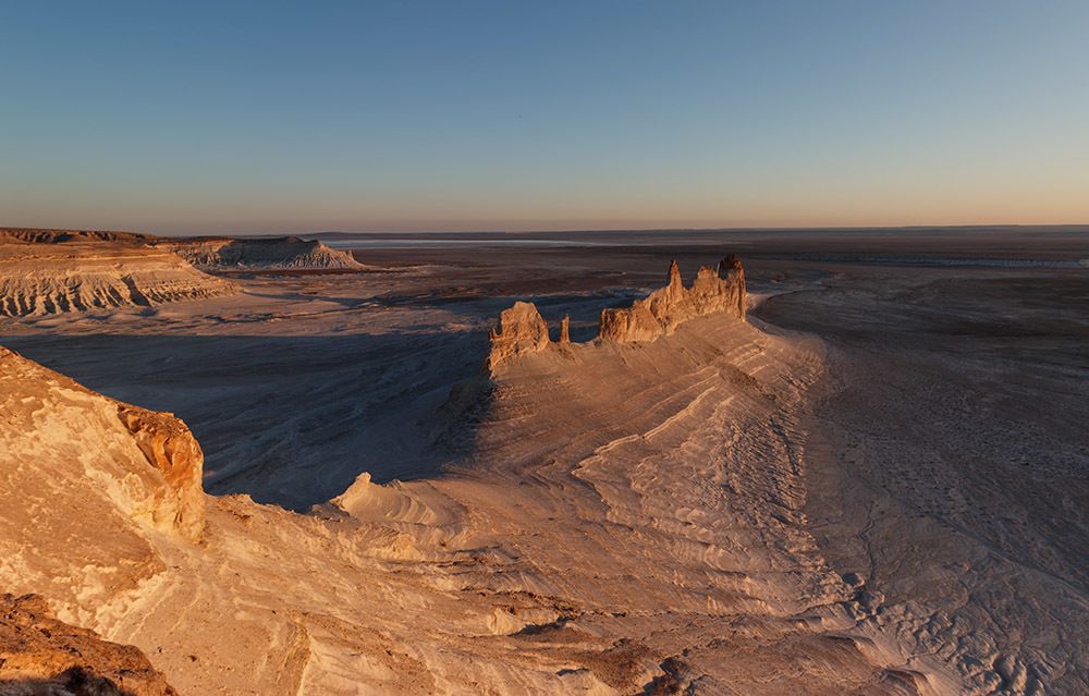 Золотой закат на Бозжире