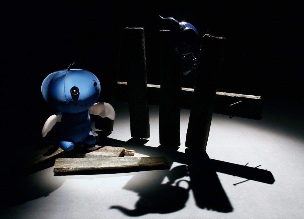 натюрморт с тенью