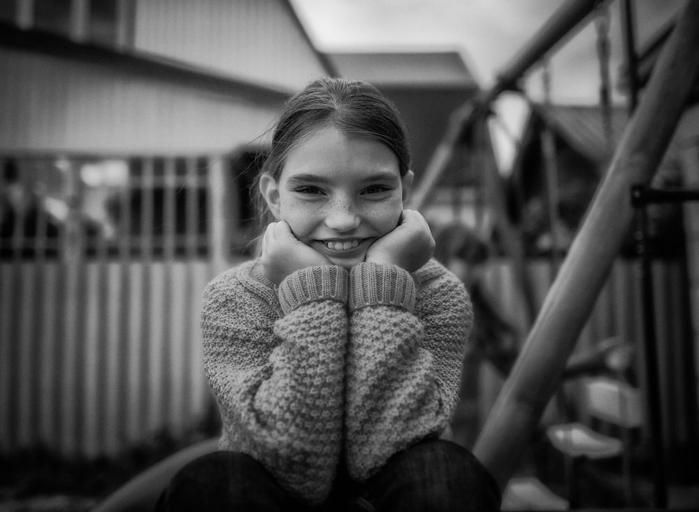 На детской площадке.