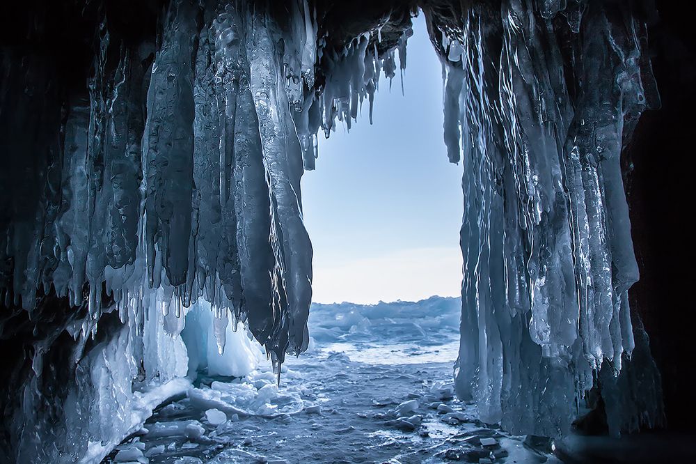 Байкальская пещера