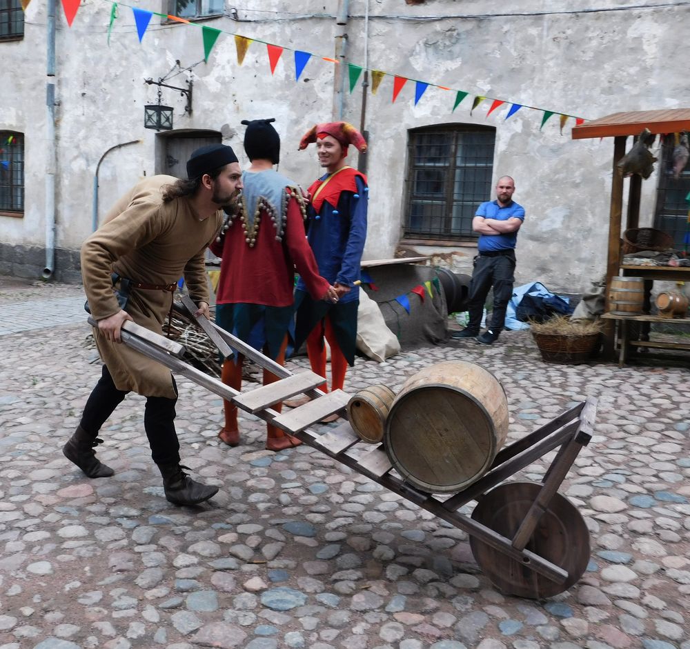 Современное Средневековье