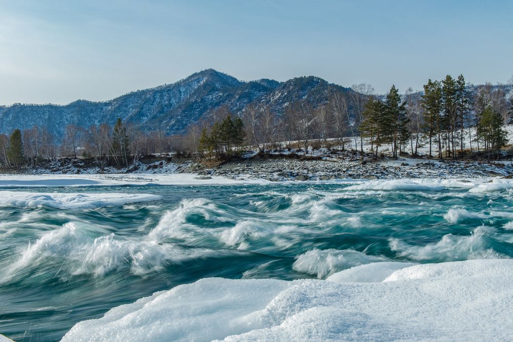 Бирюзовые волны Катуни