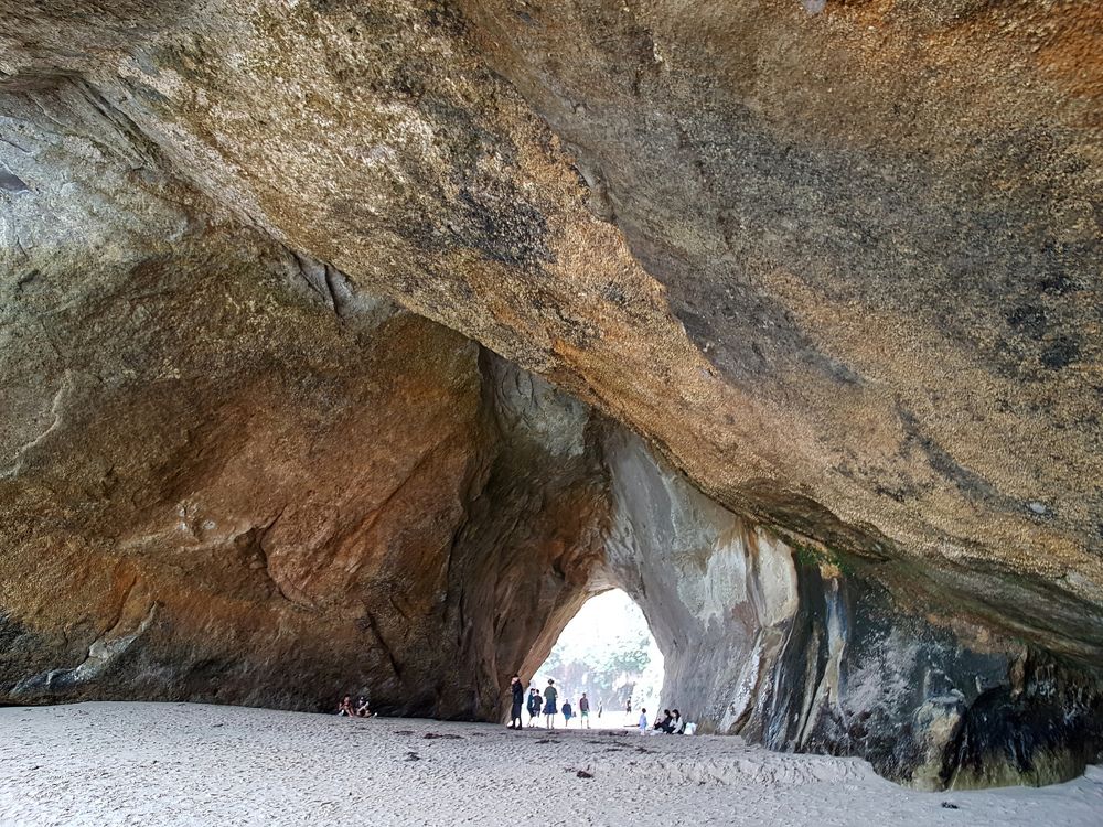 Каменный храм