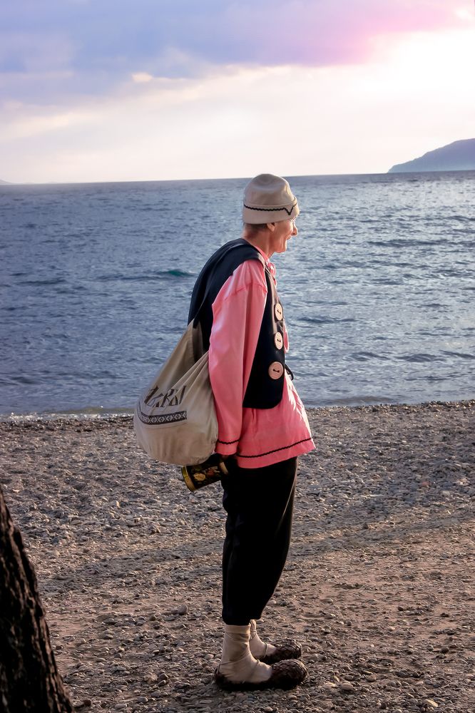 Старичок из сказки "Золотая рыбка"