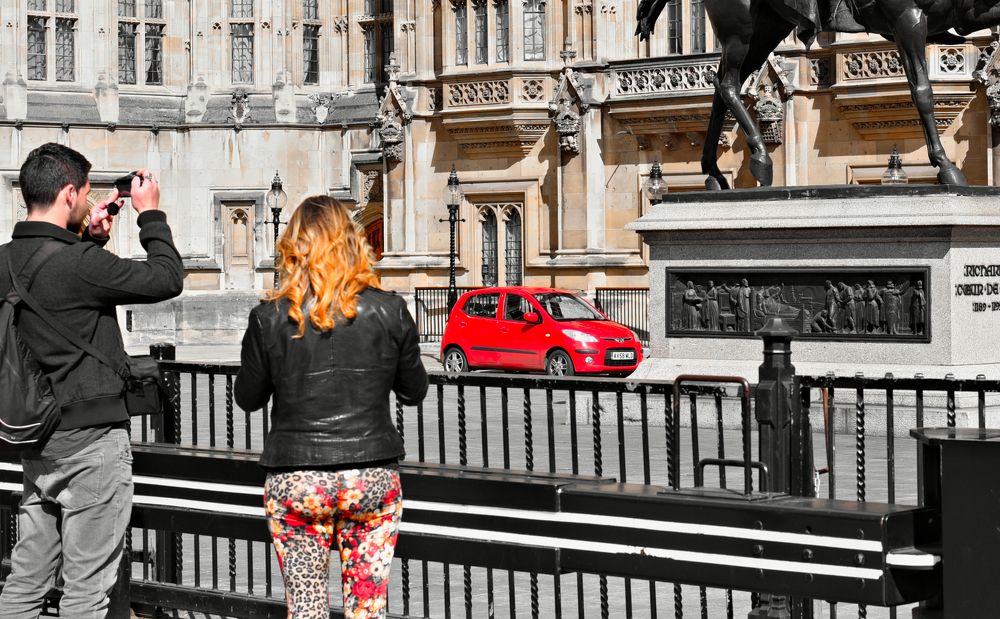 яркие прогулки