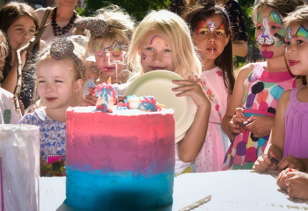 в ожидании праздничного пирога