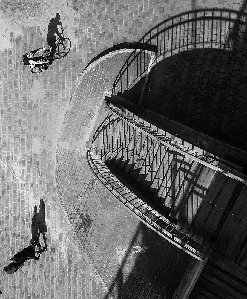 тени города