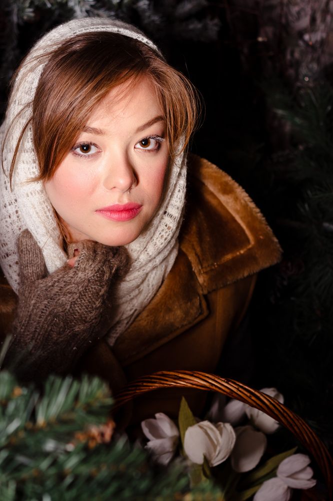 Падчерица с корзиной подснежников