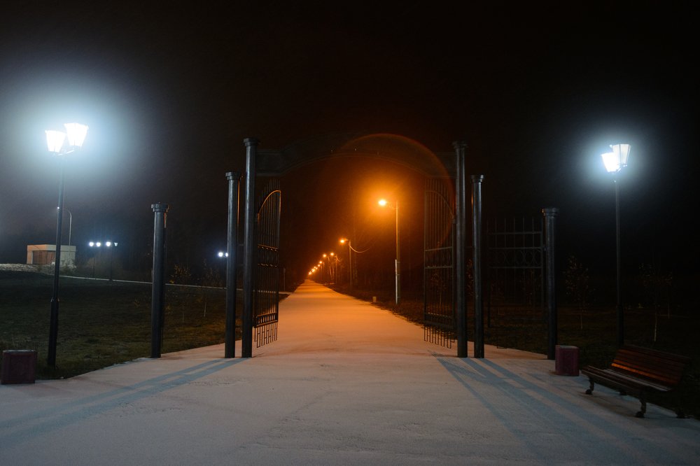 Белая ковровая дорожка