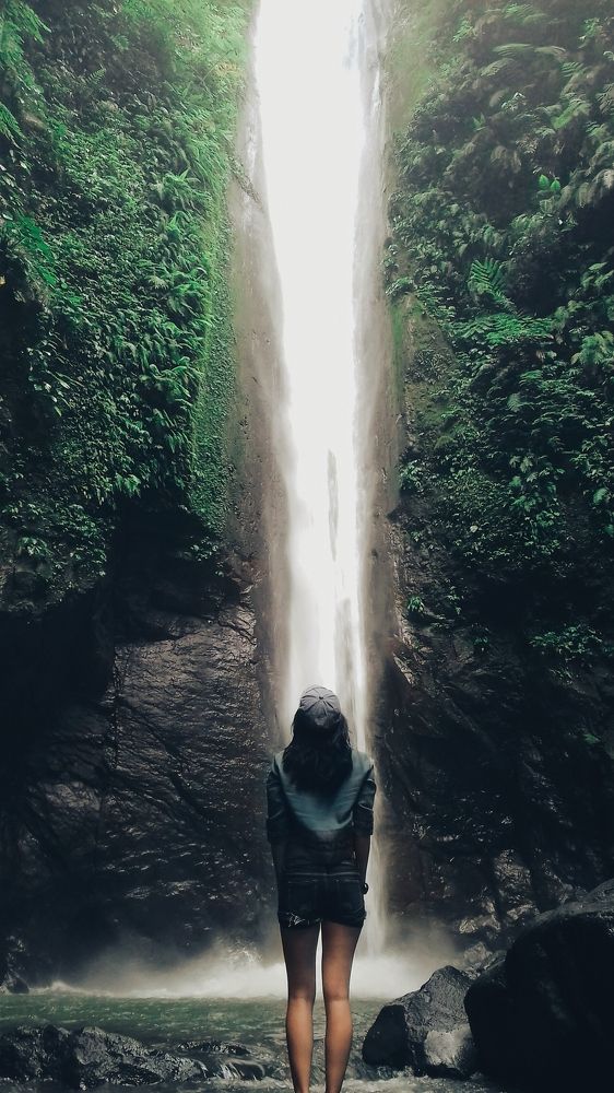 Falling in me